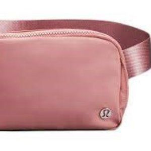 LULULEMON - NTW Everywhere belt bag light pink / rose / pastel